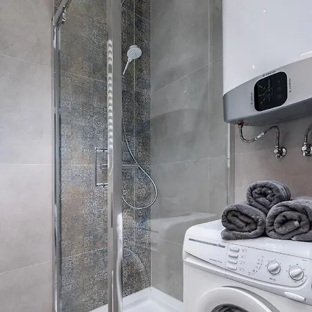 St. Florian Cozy Loft 아파트 *